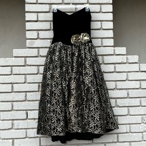 Vtg Gunne Sax by Jessica McClintock Velvet & Lace Strapless Dress with Rosette